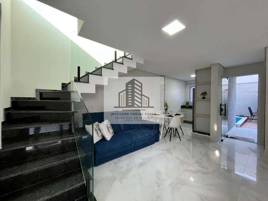 Casa de Condomínio com 2 quartos à venda, 89m2 em Itanhaem - SP - imagem 4 Foto 4 de Casa de Condomínio com 2 quartos à venda, 89m2 em Itanhaem - SP