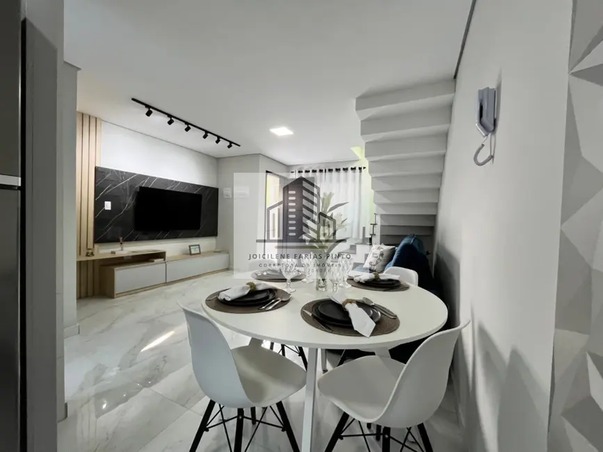 Casa de Condomínio com 2 quartos à venda, 89m2 em Itanhaem - SP - imagem 5 Foto 5 de Casa de Condomínio com 2 quartos à venda, 89m2 em Itanhaem - SP