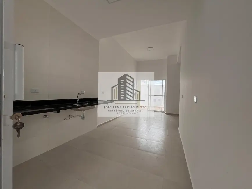 Foto 1 de Casa de Condomínio com 2 quartos à venda, 58m2 em Itanhaem - SP