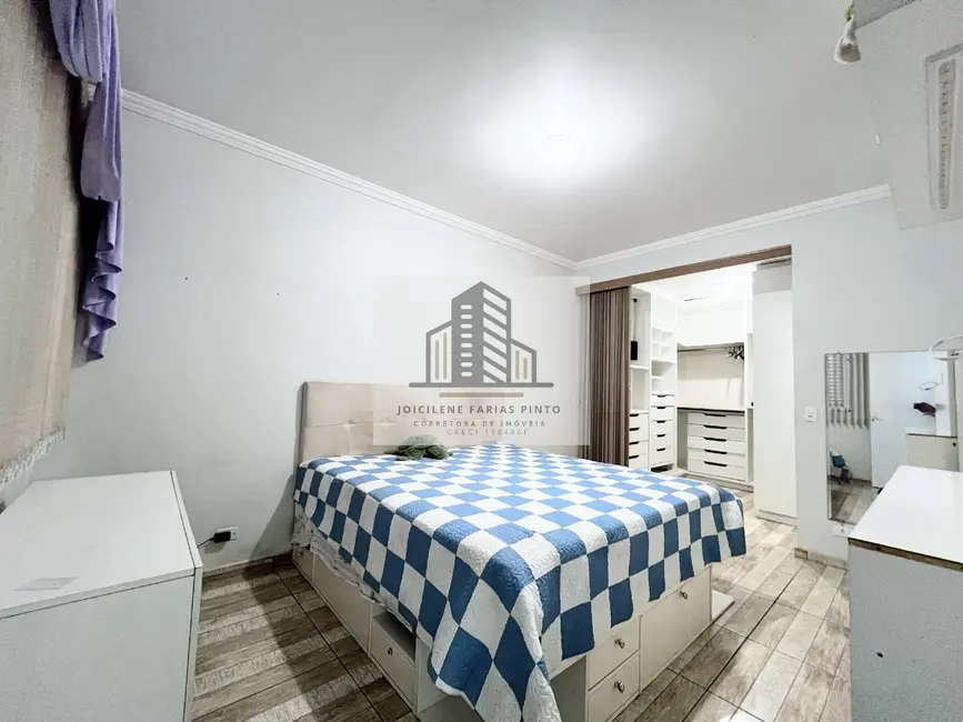 Foto 9 de Casa com 5 quartos à venda, 174m2 em Itanhaem - SP