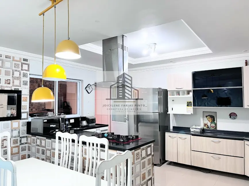 Foto 7 de Casa com 5 quartos à venda, 174m2 em Itanhaem - SP