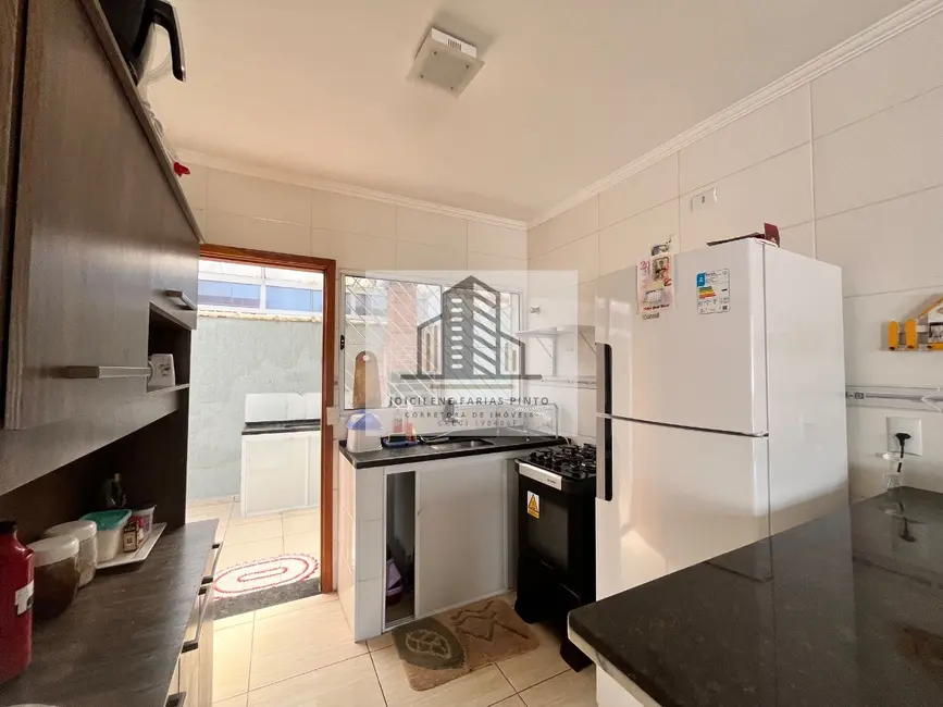 Foto 5 de Casa com 3 quartos à venda, 98m2 em Itanhaem - SP