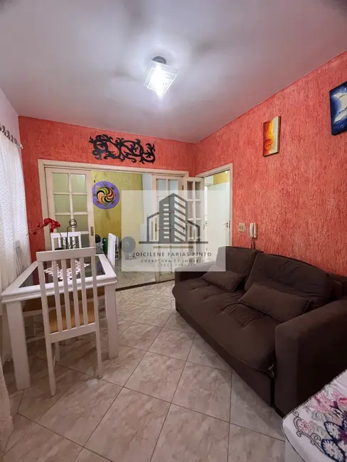 Foto 1 de Apartamento com 2 quartos para alugar, 49m2 em Itanhaem - SP