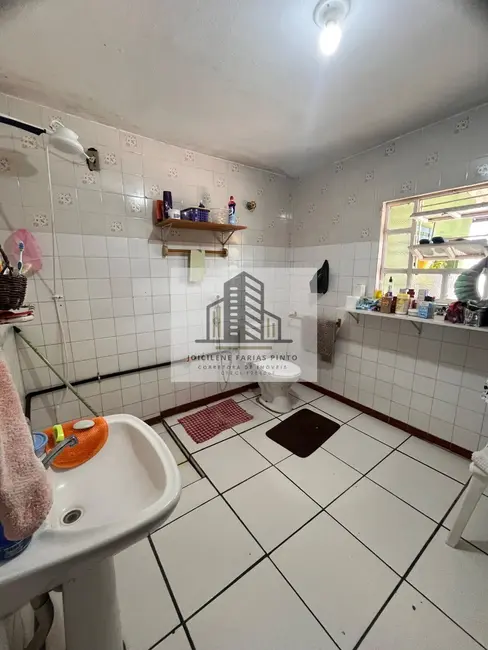 Foto 8 de Casa com 2 quartos à venda, 130m2 em Itanhaem - SP