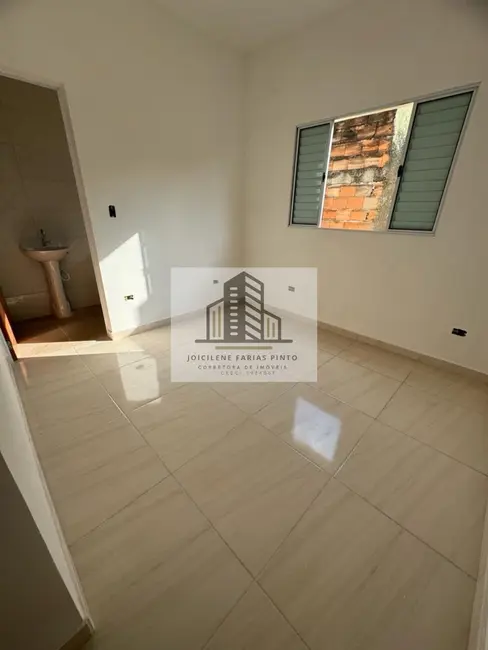 Foto 5 de Casa de Condomínio com 2 quartos à venda, 59m2 em Itanhaem - SP