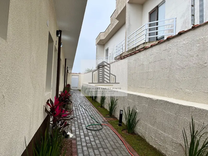 Casa de Condomínio com 2 quartos à venda, 67m2 em Itanhaem - SP - imagem 2 Foto 2 de Casa de Condomínio com 2 quartos à venda, 67m2 em Itanhaem - SP
