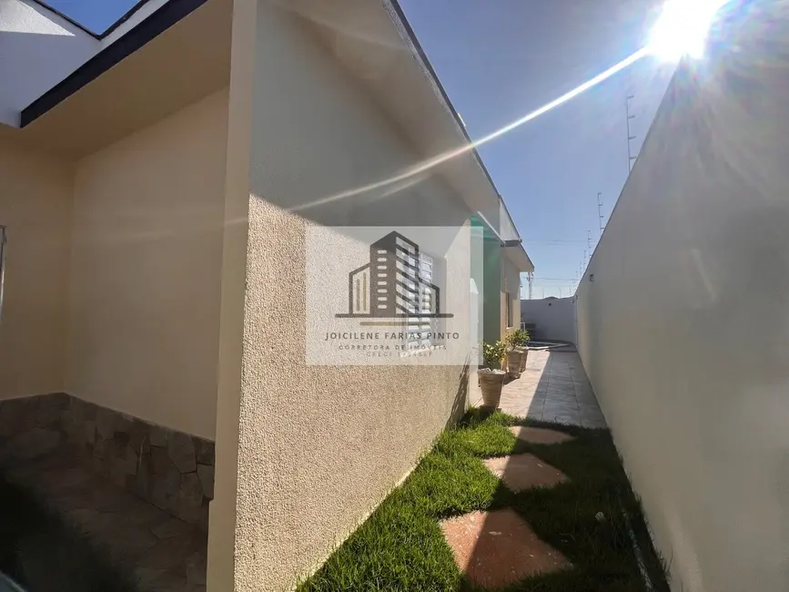 Foto 8 de Casa com 3 quartos à venda, 90m2 em Itanhaem - SP