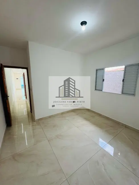 Foto 9 de Casa com 2 quartos à venda, 78m2 em Itanhaem - SP