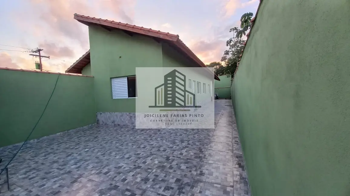 Foto 3 de Casa com 2 quartos à venda, 75m2 em Itanhaem - SP