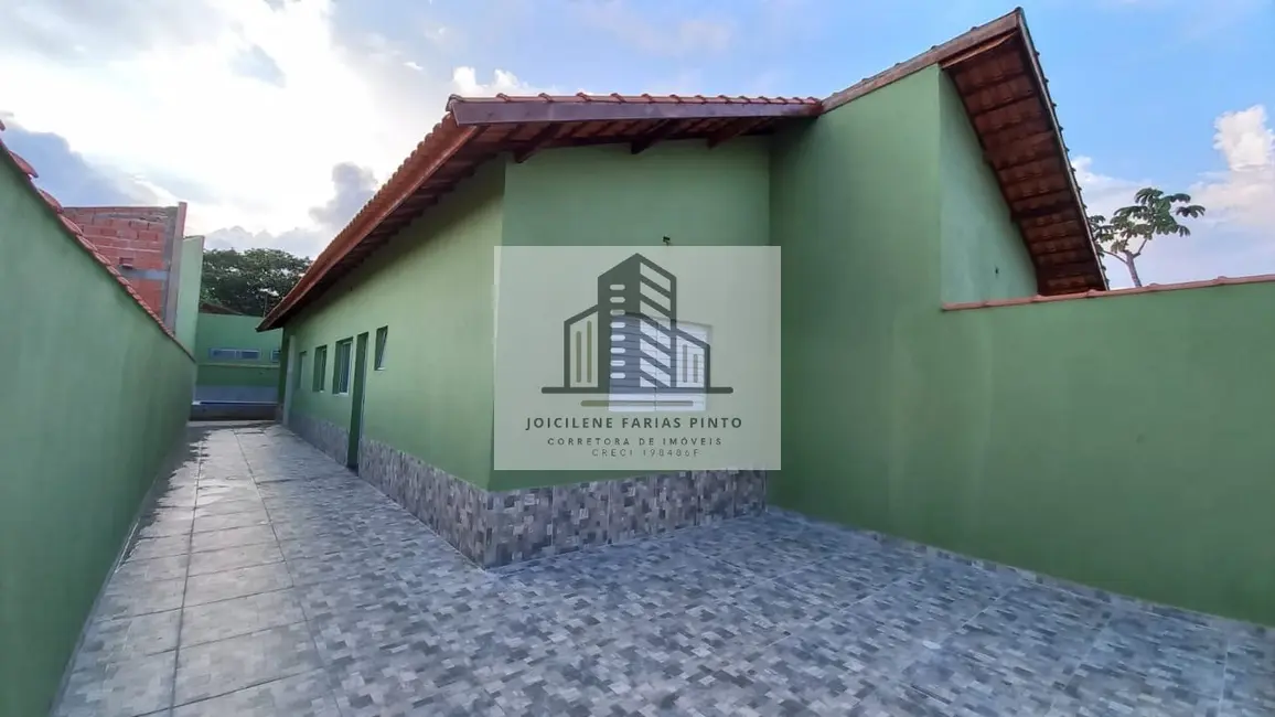 Foto 2 de Casa com 2 quartos à venda, 75m2 em Itanhaem - SP