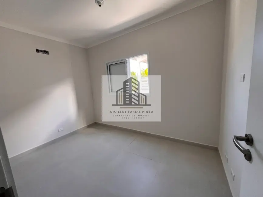 Foto 9 de Casa com 2 quartos à venda, 75m2 em Itanhaem - SP
