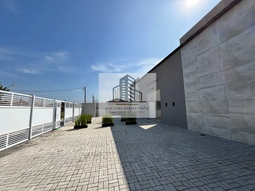 Foto 1 de Casa de Condomínio com 2 quartos à venda, 57m2 em Itanhaem - SP