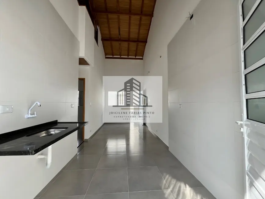 Foto 5 de Casa de Condomínio com 2 quartos à venda, 57m2 em Itanhaem - SP