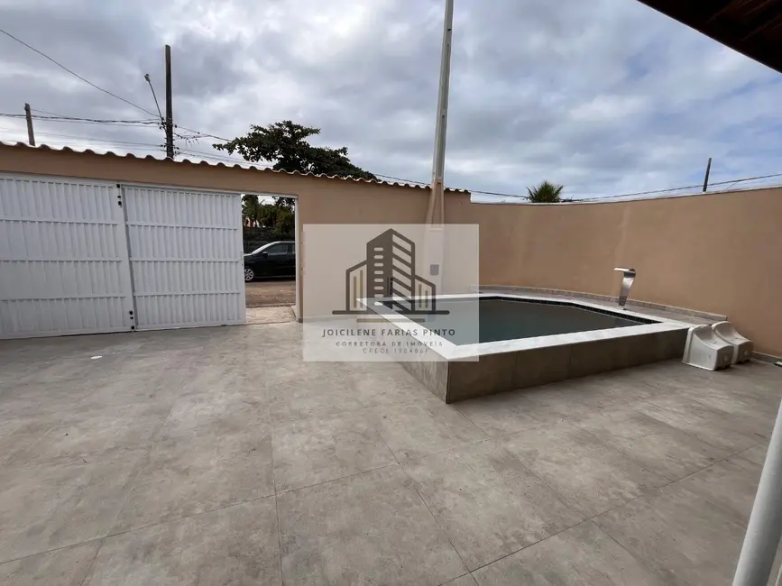 Foto 3 de Casa com 3 quartos à venda, 73m2 em Itanhaem - SP