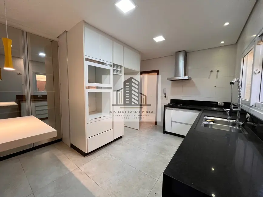 Foto 8 de Casa com 4 quartos à venda, 269m2 em Itanhaem - SP