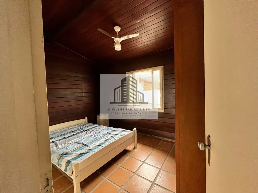 Foto 9 de Casa com 4 quartos à venda, 278m2 em Itanhaem - SP