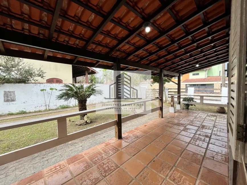 Foto 6 de Casa com 4 quartos à venda, 278m2 em Itanhaem - SP