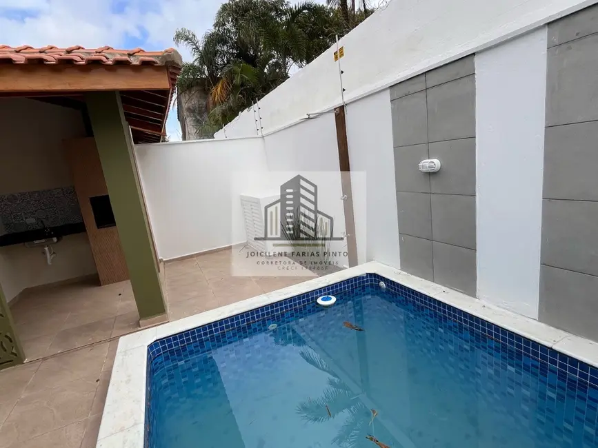 Casa de Condomínio com 2 quartos à venda, 58m2 em Itanhaem - SP - imagem 3 Foto 3 de Casa de Condomínio com 2 quartos à venda, 58m2 em Itanhaem - SP