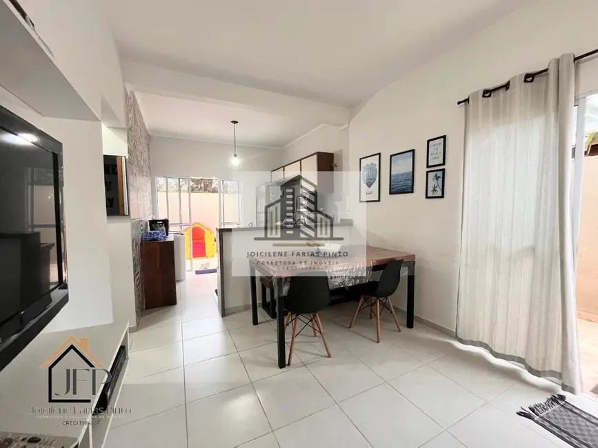 Foto 4 de Casa de Condomínio com 2 quartos à venda, 55m2 em Itanhaem - SP