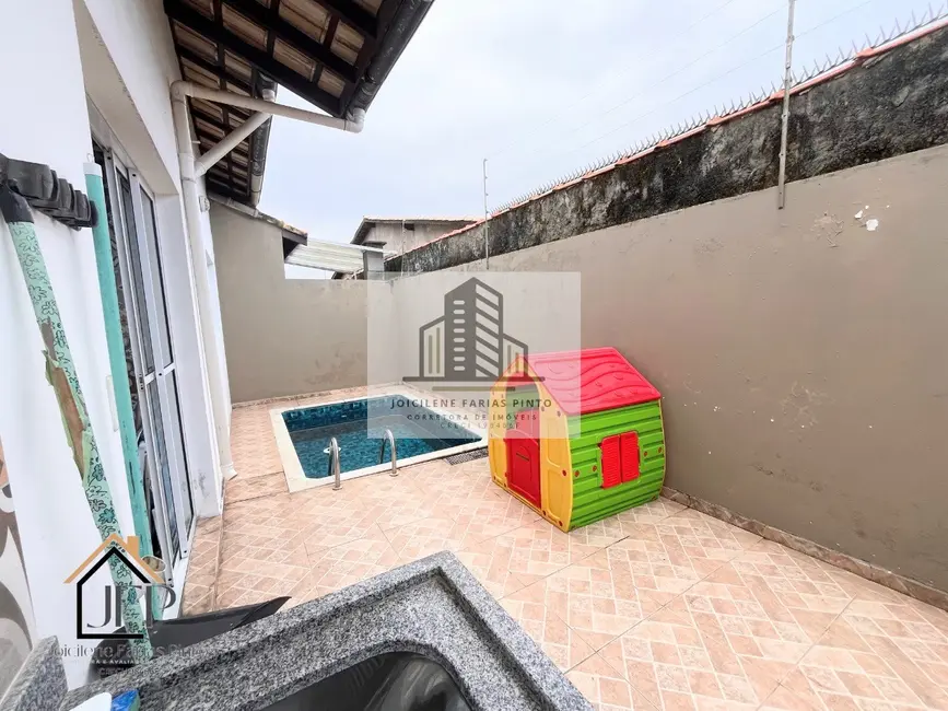 Foto 2 de Casa de Condomínio com 2 quartos à venda, 55m2 em Itanhaem - SP