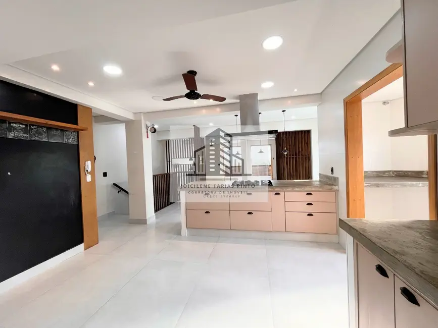 Apartamento com 3 quartos à venda, 157m2 em Itanhaem - SP - imagem 3 Foto 3 de Apartamento com 3 quartos à venda, 157m2 em Itanhaem - SP