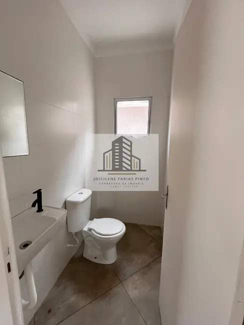 Casa com 3 quartos à venda e para alugar, 115m2 em Itanhaem - SP - imagem 8 Foto 8 de Casa com 3 quartos à venda e para alugar, 115m2 em Itanhaem - SP