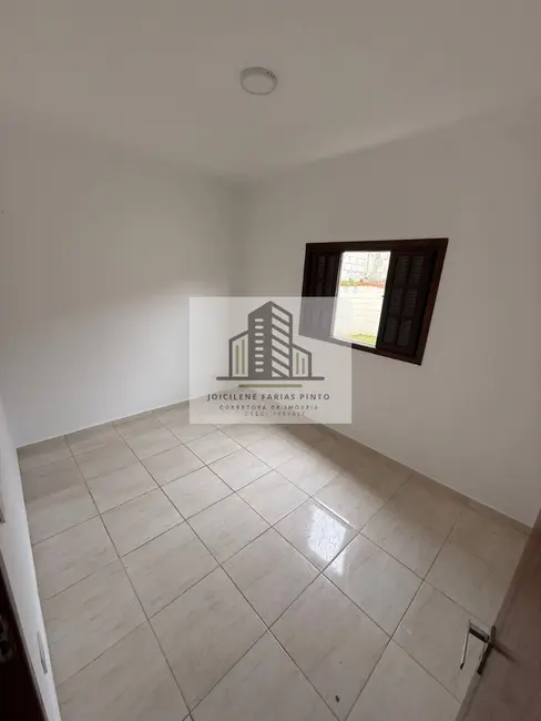 Foto 8 de Casa com 2 quartos à venda, 75m2 em Itanhaem - SP