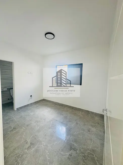 Foto 8 de Casa com 2 quartos à venda, 75m2 em Itanhaem - SP