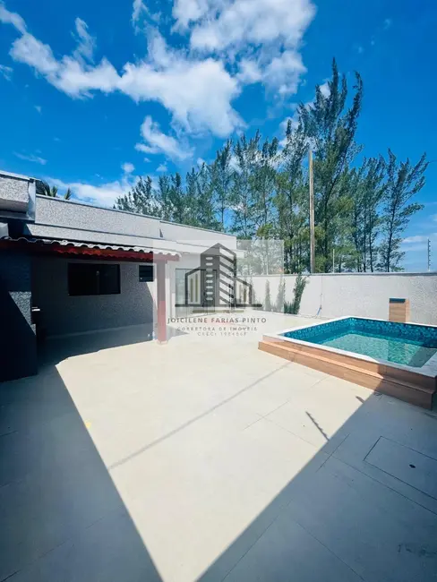 Foto 1 de Casa com 2 quartos à venda, 75m2 em Itanhaem - SP