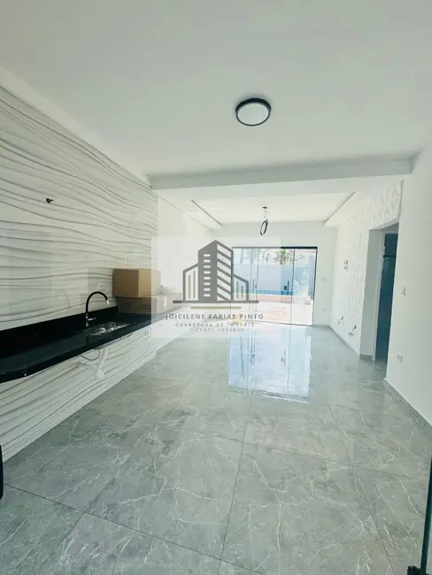 Foto 7 de Casa com 2 quartos à venda, 75m2 em Itanhaem - SP