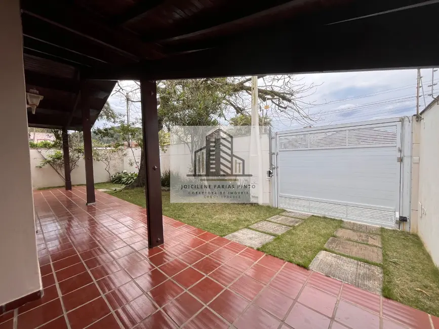 Foto 2 de Casa com 3 quartos à venda, 180m2 em Itanhaem - SP