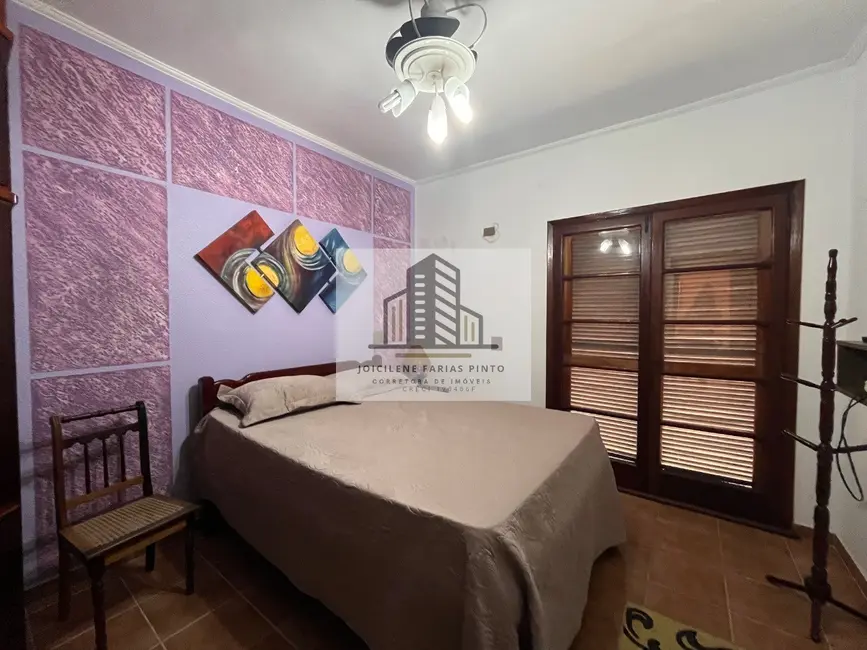 Foto 9 de Apartamento com 3 quartos à venda, 139m2 em Itanhaem - SP