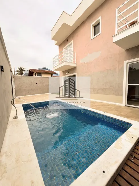 Foto 1 de Casa com 3 quartos à venda e para alugar, 114m2 em Itanhaem - SP