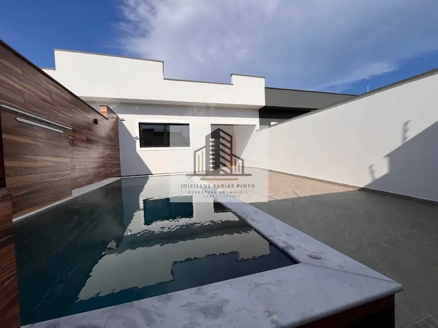 Foto 2 de Casa com 2 quartos à venda, 78m2 em Itanhaem - SP