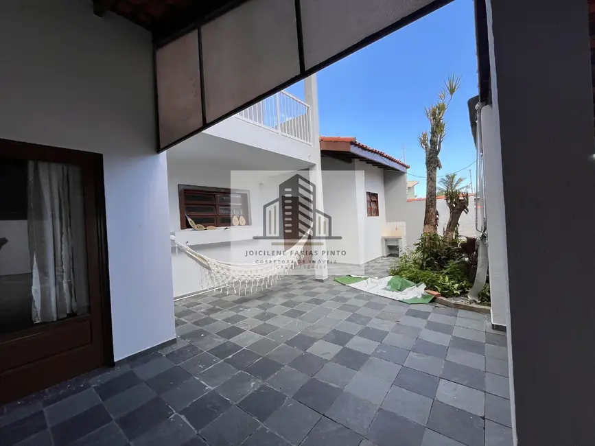 Foto 5 de Casa com 4 quartos à venda, 257m2 em Itanhaem - SP