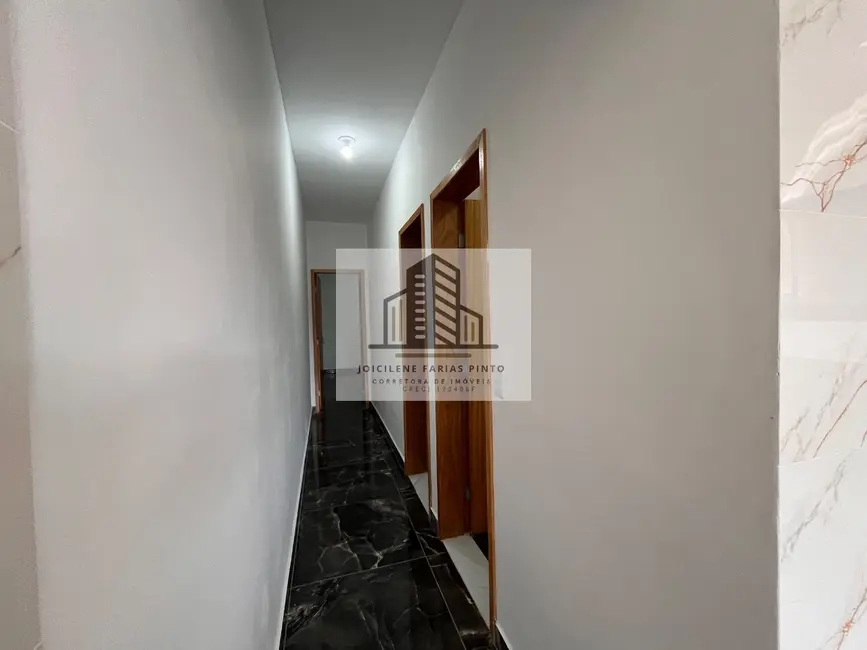 Foto 9 de Casa com 2 quartos à venda, 81m2 em Itanhaem - SP