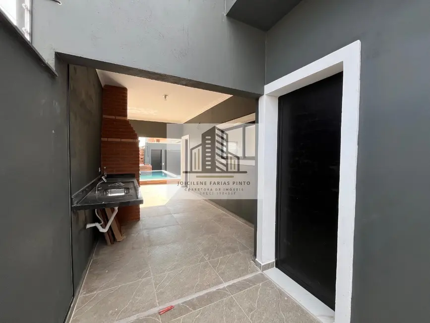 Foto 6 de Casa com 2 quartos à venda, 81m2 em Itanhaem - SP