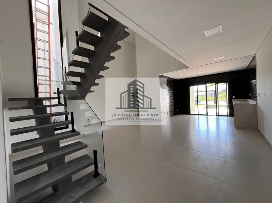 Foto 1 de Casa com 3 quartos à venda, 157m2 em Itanhaem - SP