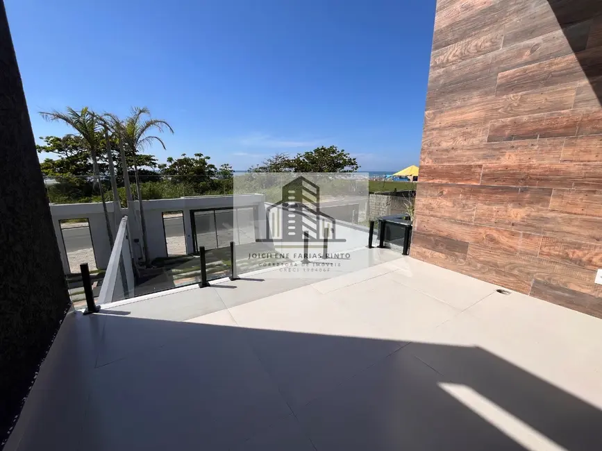 Foto 9 de Casa com 3 quartos à venda, 157m2 em Itanhaem - SP