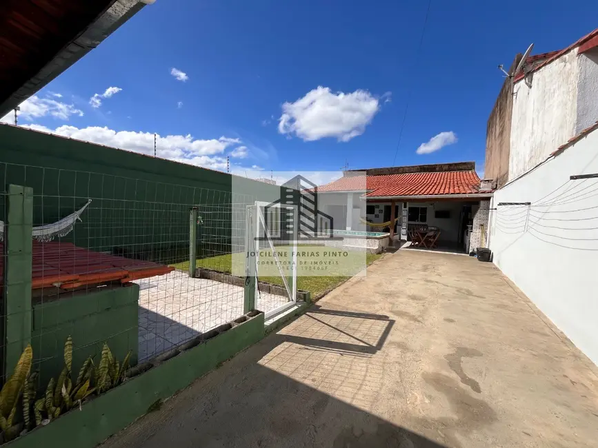 Foto 3 de Casa com 4 quartos à venda, 107m2 em Itanhaem - SP