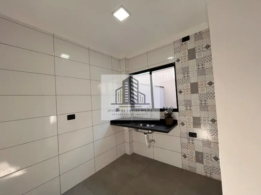 Foto 5 de Casa com 2 quartos à venda, 79m2 em Itanhaem - SP