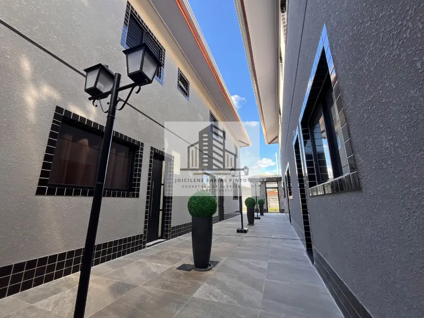 Foto 2 de Casa com 2 quartos à venda, 79m2 em Itanhaem - SP