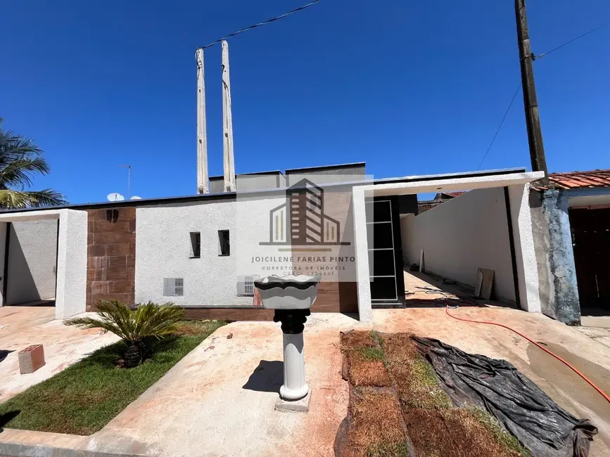 Foto 1 de Casa com 2 quartos à venda, 75m2 em Itanhaem - SP