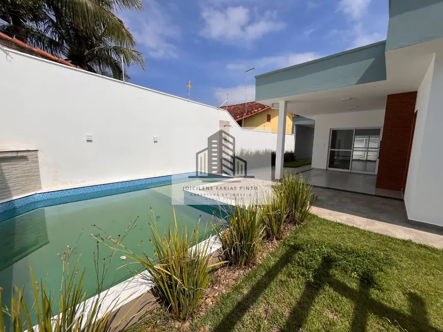 Foto 1 de Casa com 3 quartos à venda, 120m2 em Itanhaem - SP