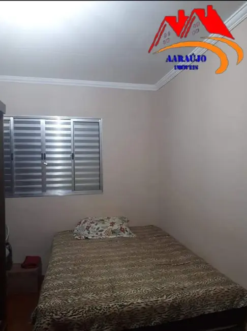 Casa com 6 quartos à venda, 250m2 em Metalúrgicos, Osasco - SP - imagem 3 Foto 3 de Casa com 6 quartos à venda, 250m2 em Metalúrgicos, Osasco - SP