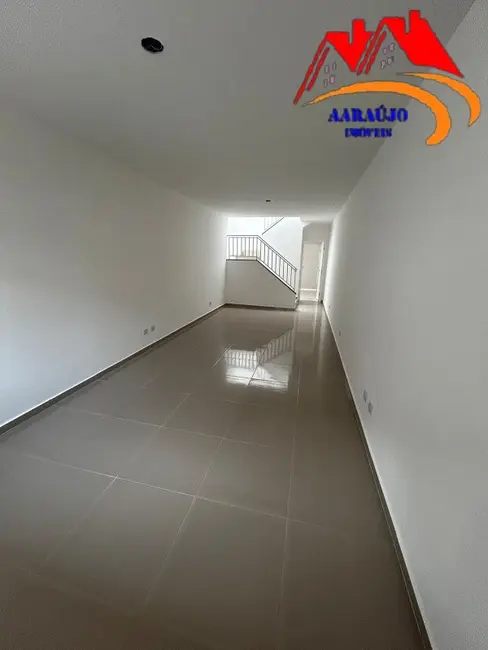 Foto 3 de Casa com 3 quartos à venda, 165m2 em Jardim Centenário, São Paulo - SP