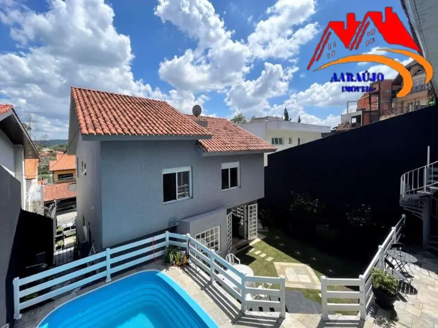 Casa de Condomínio com 5 quartos à venda, 285m2 em São Paulo II, Cotia - SP - imagem 8 Foto 8 de Casa de Condomínio com 5 quartos à venda, 285m2 em São Paulo II, Cotia - SP