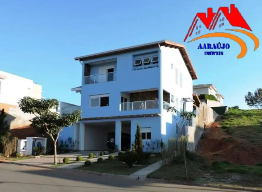 Foto 2 de Casa de Condomínio com 3 quartos à venda, 340m2 em Chácaras São Carlos, Cotia - SP