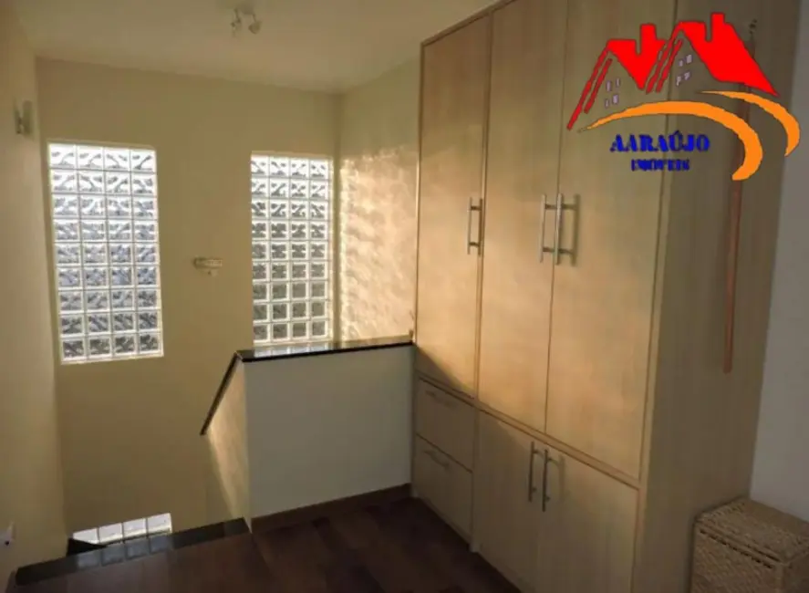 Foto 4 de Casa de Condomínio com 3 quartos à venda, 340m2 em Chácaras São Carlos, Cotia - SP