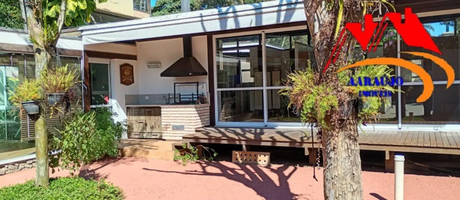 Foto 8 de Casa com 3 quartos à venda, 345m2 em Vila Santo Antônio, Cotia - SP